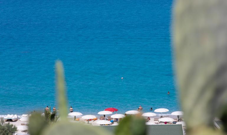borgodonnacanfora de angebot-juni-last-minute-feriendorf-4-sterne-kalabrien-fuer-paare 015